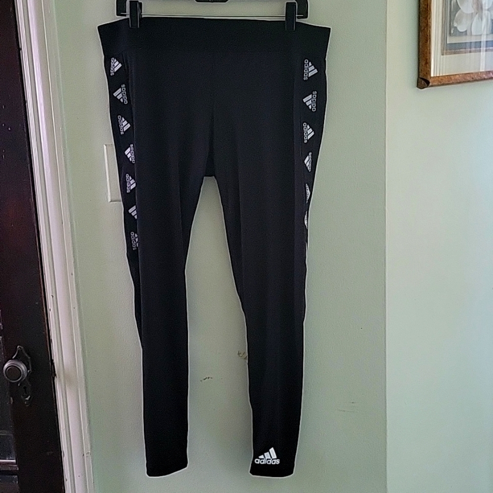 Adidas Womens XL BLACK w/WHITE LOGO BRANDED TIGHTS